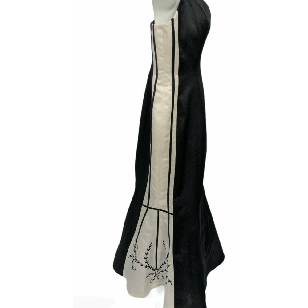 Pinky & Me Black and White Colorblocked Spaghetti Strap Gown Size 2P